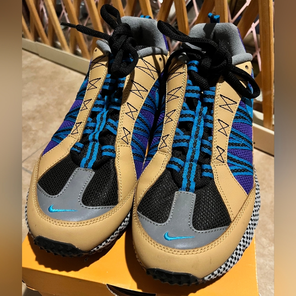 2017 Nike Air Humara 17 Elemental Gold Neo Turquoise Men Size 9 AO3297-700✔️